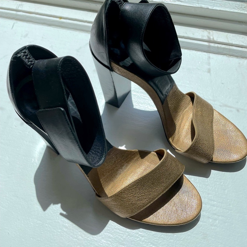 Chloe Heels bronze and black with ankle strap size 37